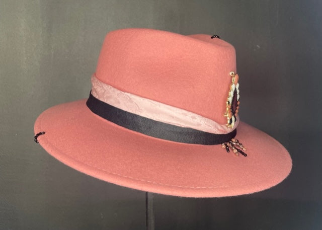 Chapeau BIJOU ROSE ET SOIE