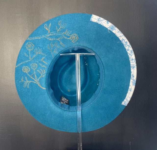 Chapeau BLEU PETROLE FLORAL