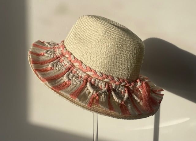 Chapeau ROSE ET BLANC