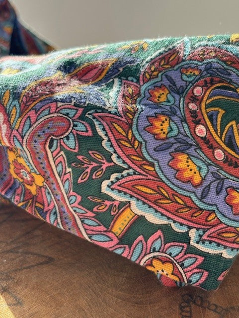 Bandeau violet à motifs