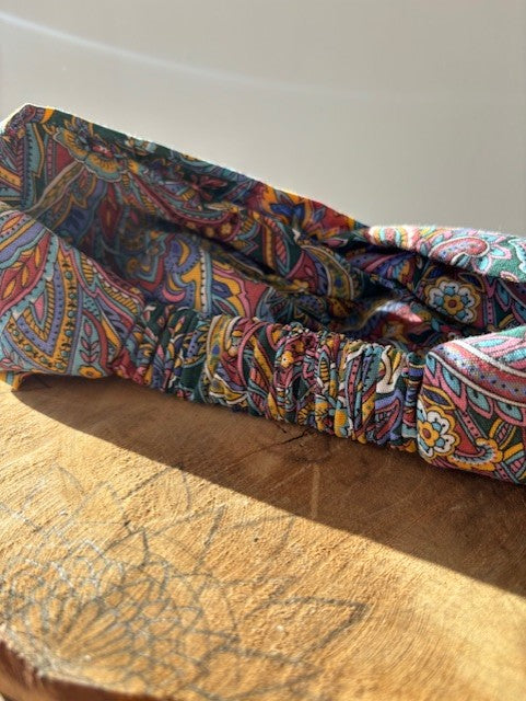 Bandeau violet à motifs