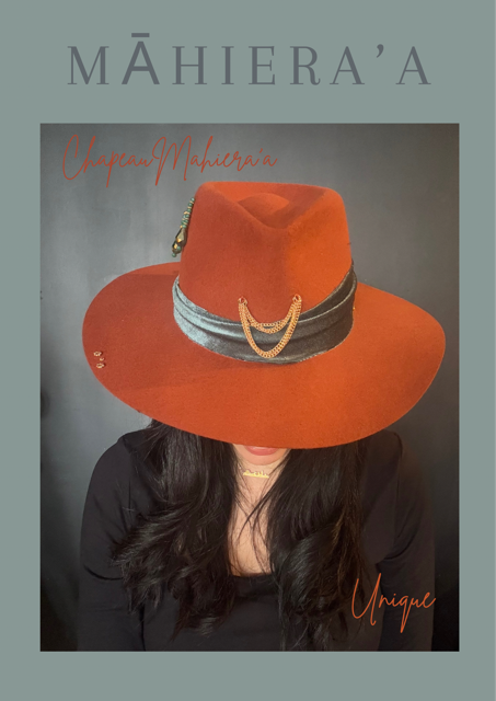 Chapeau terracotta et vert